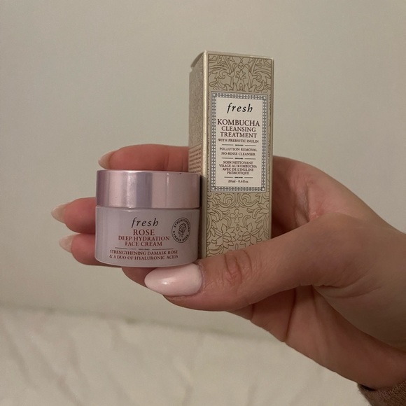 Fresh Deep Hydration Face Cream & Fresh Kombucha Cleansing Treatment - Picture 1 of 1